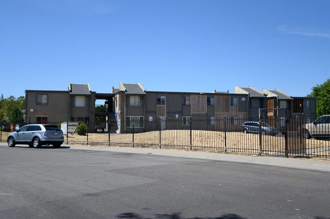 Residents of rental apartments, like this one in South Sacramento, often don’t know how or if they can ask landlords to add trees, and landlords do not always view trees as investments. (Gregory Urquiaga/UC Davis)